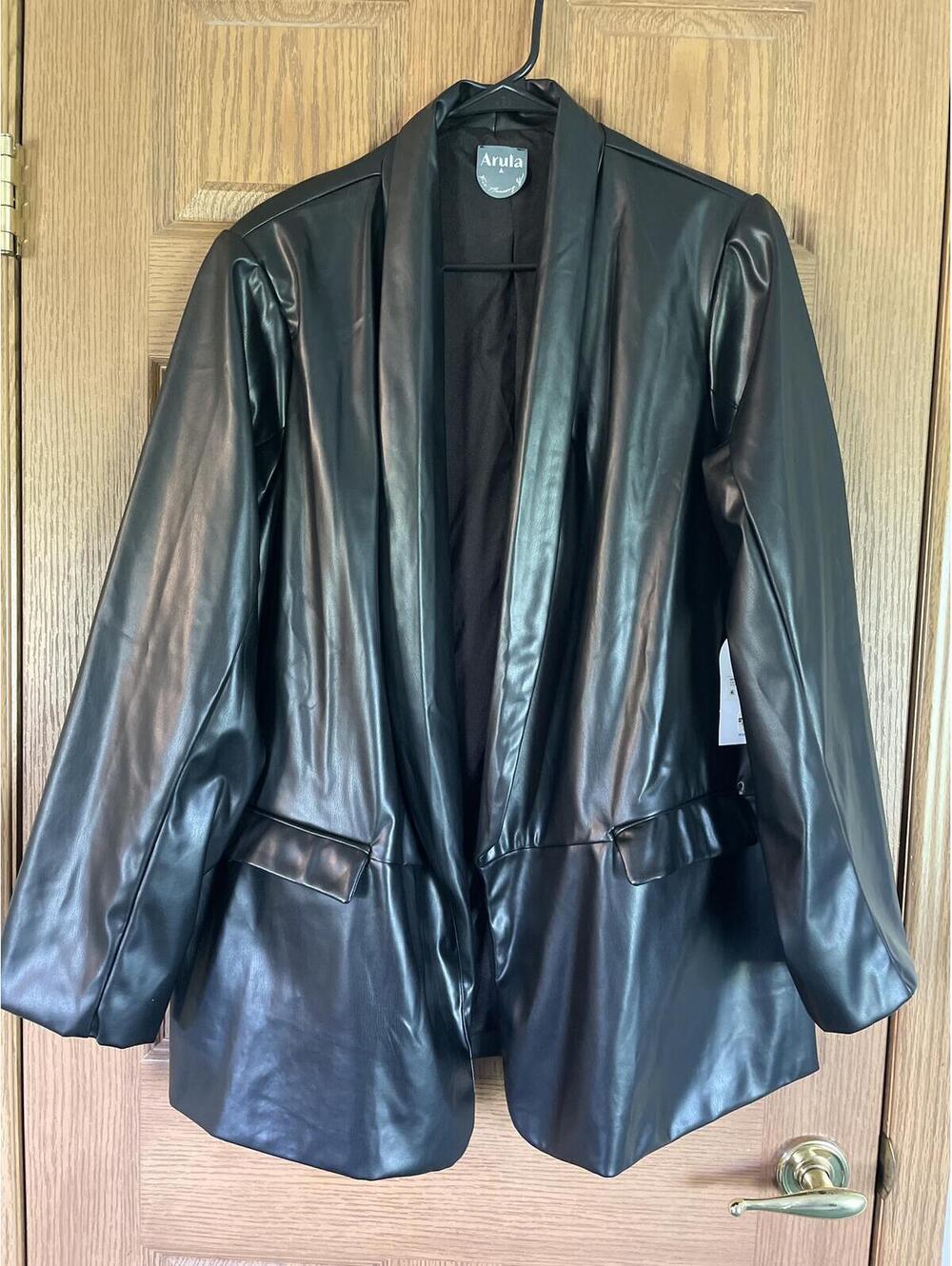 NWT Arula Size A Black Faux Leather Open Front Blazer Jacket with Pockets